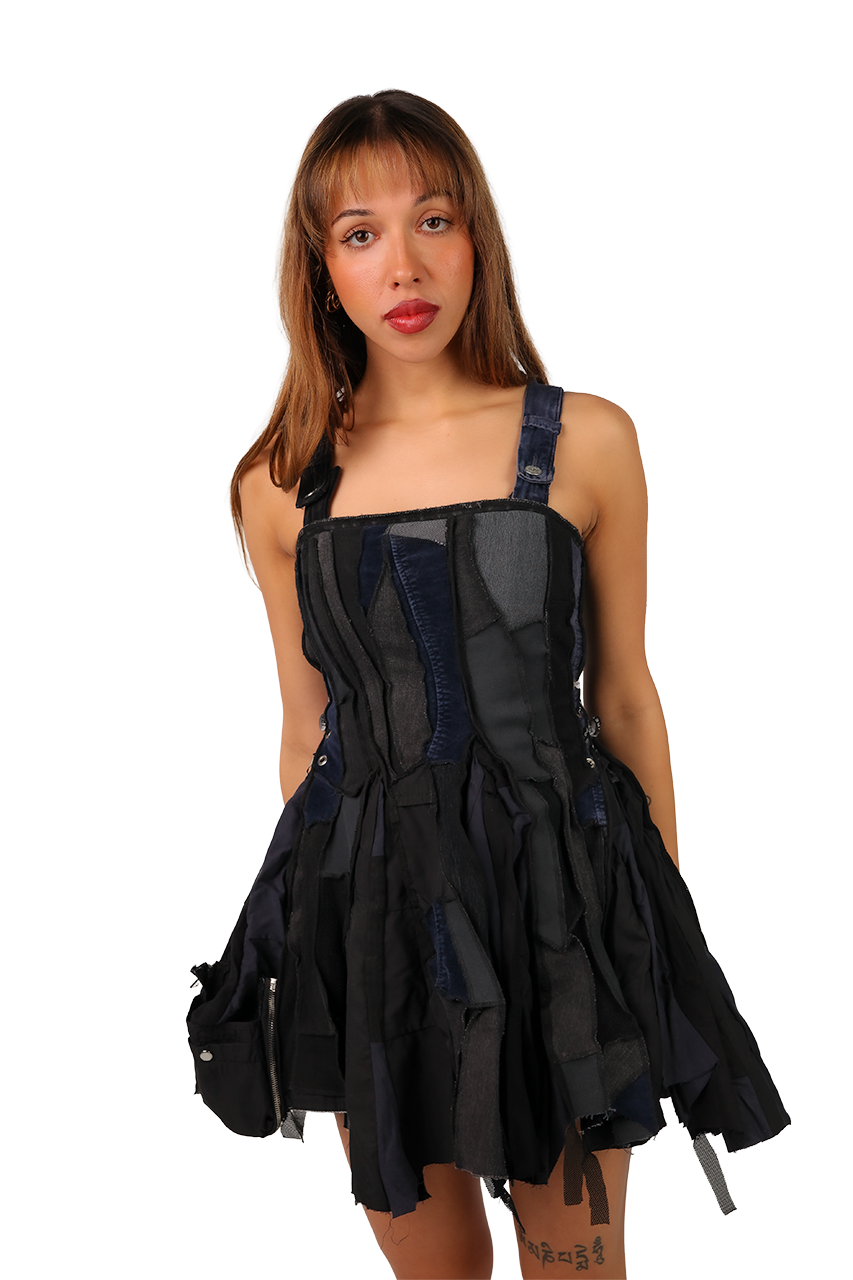 Mini sukienka rozkloszowana asymetryczna – zero waste