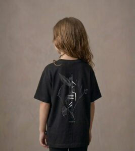 T-shirt dziecięcy z recyklingu, czarny, mitologia nordycka Rebirth