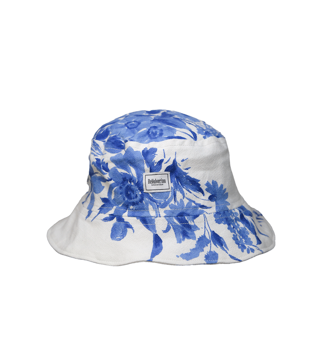Lekki bawełniany bucket hat w kwiatki biało-niebieski – upcycling