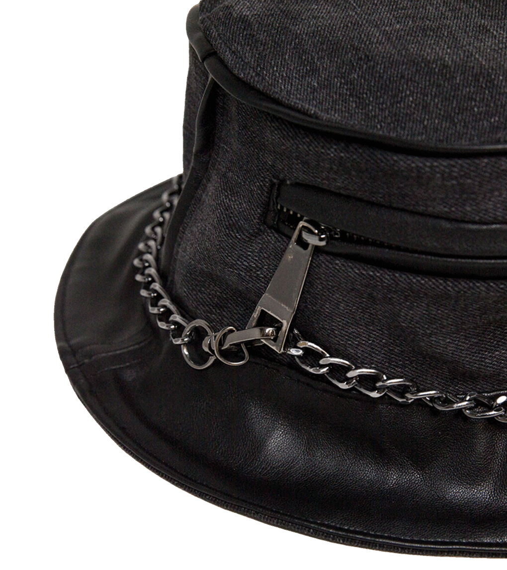 Bucket hat denim z kieszonką i łańcuszkiem – upcycling