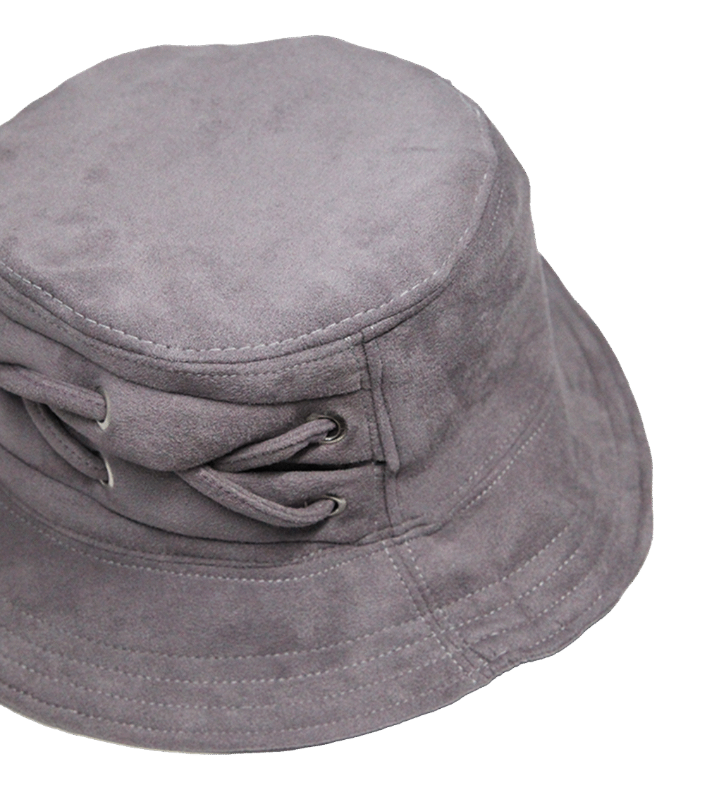 Aksamitny bucket hat z dekoracyjnym wiązaniem – upcycling