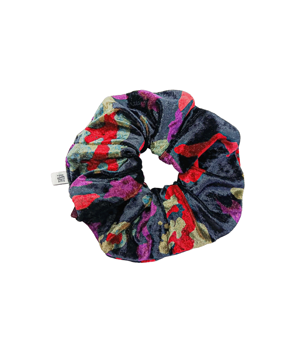 Scrunchie aksamitna we wzory, upcycling