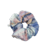 Scrunchie w abstrakcyjny wzór, upcycling