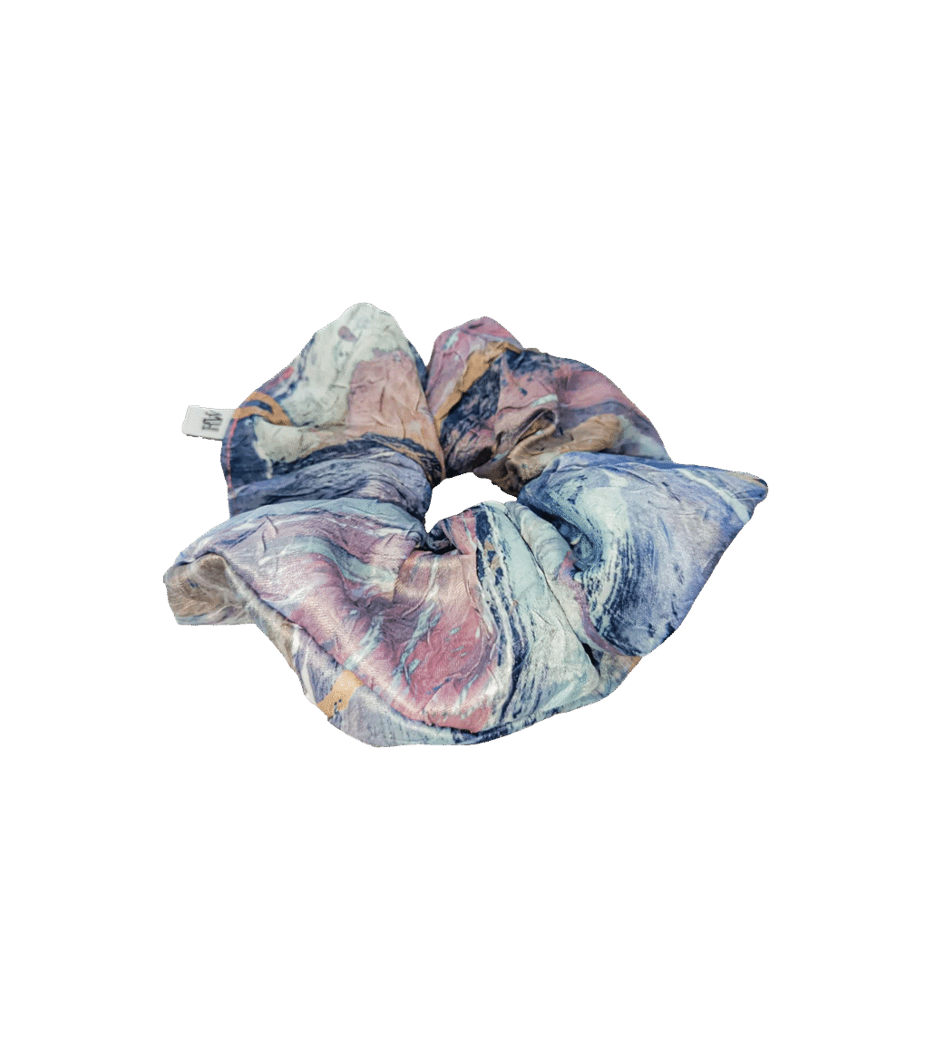 Scrunchie w abstrakcyjny wzór, upcycling