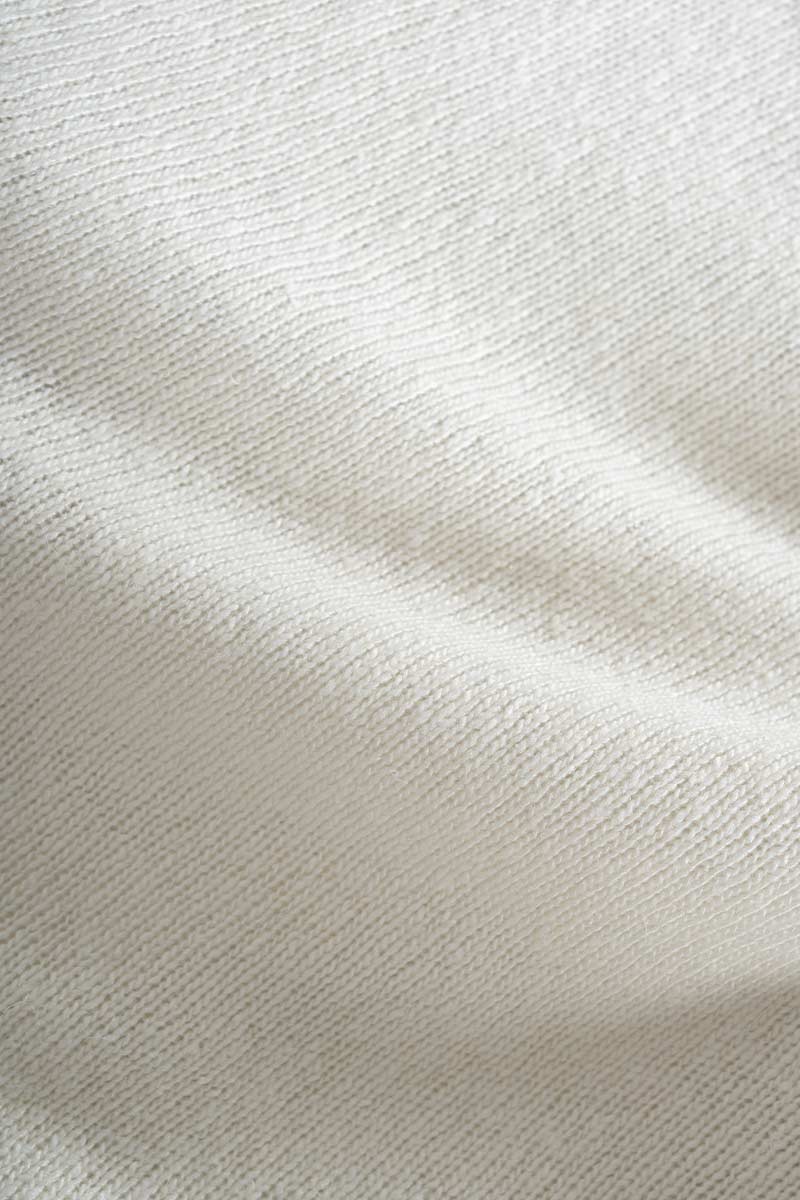 Sweterek z jedwabiu z recyklingu