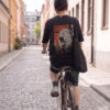 T-shirt luźny z recyklingu, czarny – Zodiak Lew – Japoński Kanji